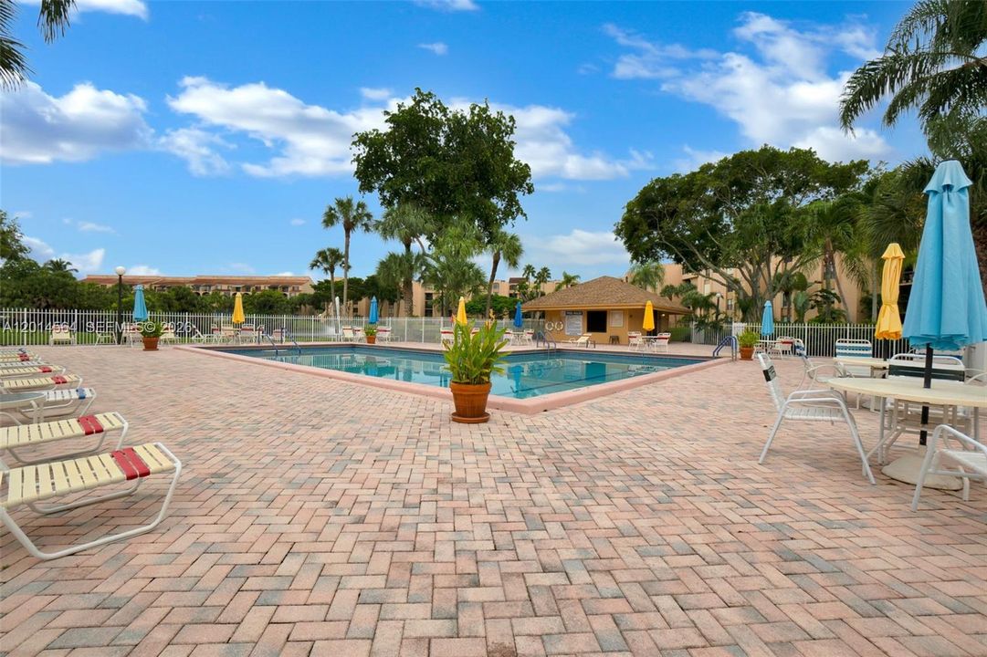 For Rent: $3,500 (2 beds, 2 baths, 1175 Square Feet)