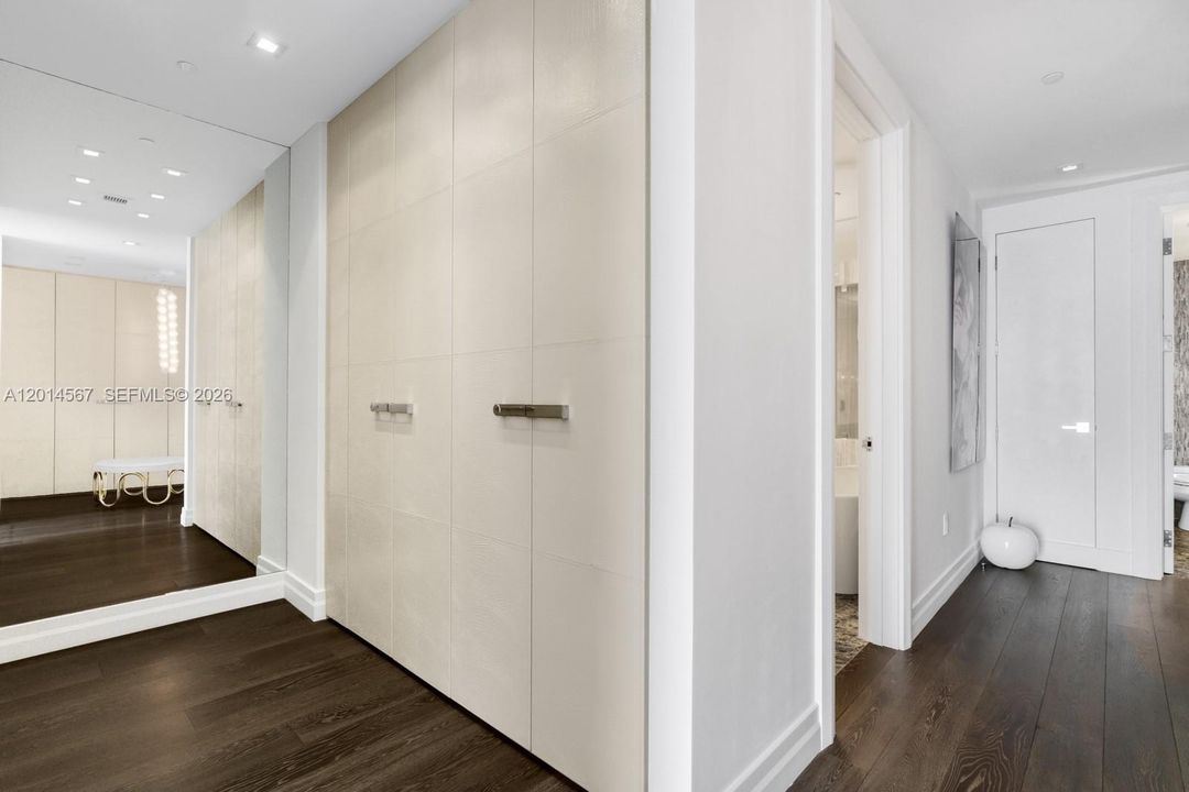 En Renta: $45,000 (3 camas, 6 baños, 4609 Pies cuadrados)