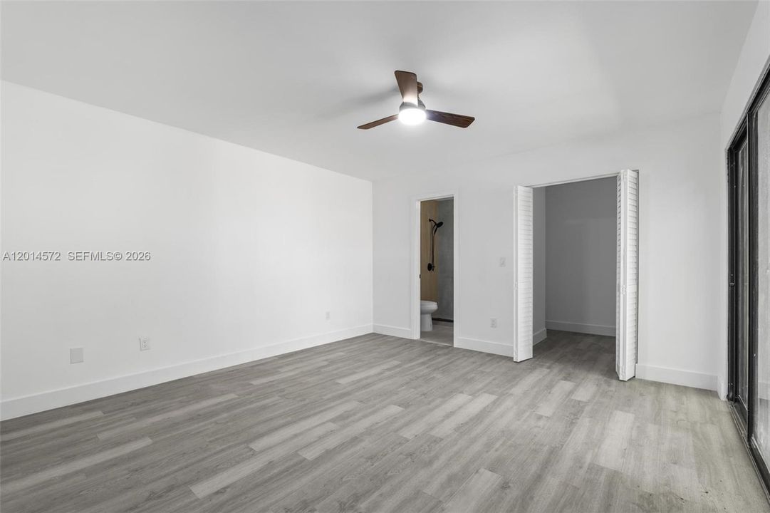 Active With Contract: $359,000 (2 beds, 2 baths, 1302 Square Feet)