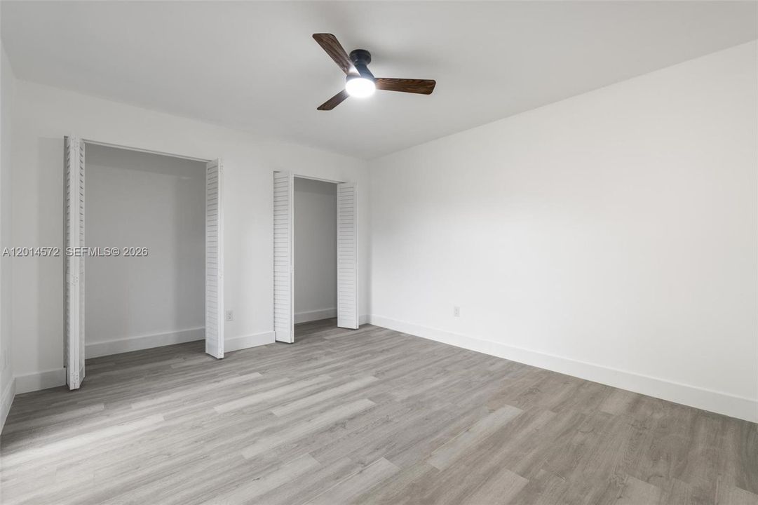 Active With Contract: $359,000 (2 beds, 2 baths, 1302 Square Feet)