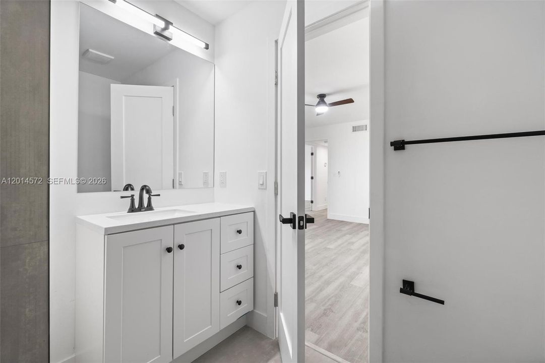 Active With Contract: $359,000 (2 beds, 2 baths, 1302 Square Feet)