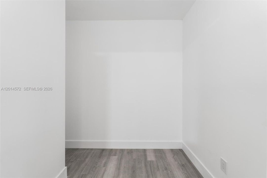 Active With Contract: $359,000 (2 beds, 2 baths, 1302 Square Feet)