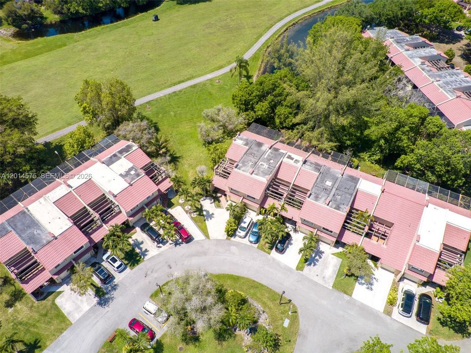 Activo con contrato: $620,000 (3 camas, 2 baños, 1712 Pies cuadrados)