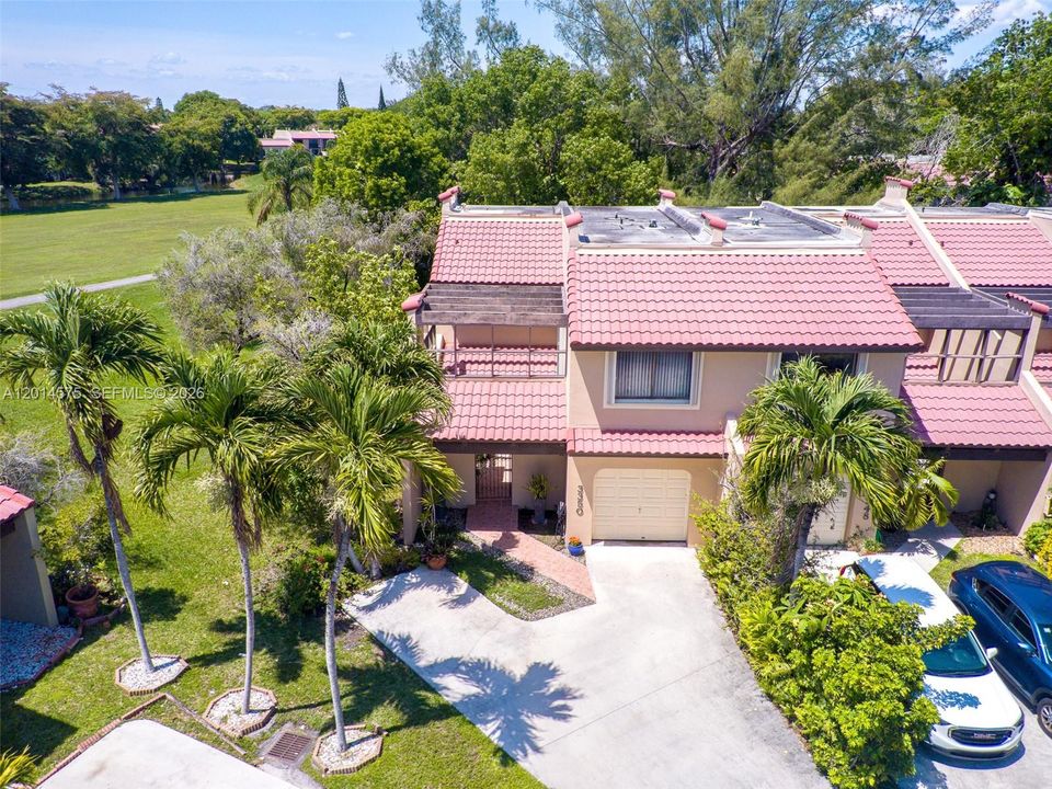 Activo con contrato: $620,000 (3 camas, 2 baños, 1712 Pies cuadrados)
