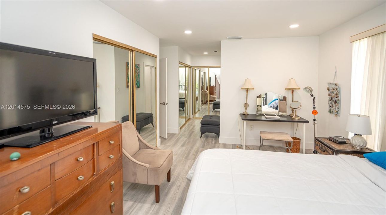 Activo con contrato: $620,000 (3 camas, 2 baños, 1712 Pies cuadrados)