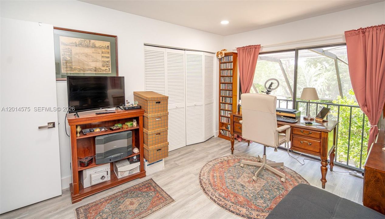 Activo con contrato: $620,000 (3 camas, 2 baños, 1712 Pies cuadrados)
