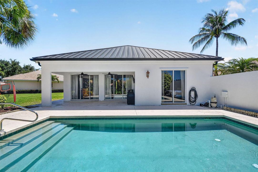 Pool and Lanai