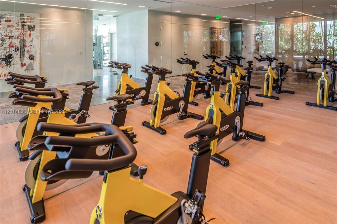 Activo con contrato: $1,795,000 (4 camas, 4 baños, 2232 Pies cuadrados)