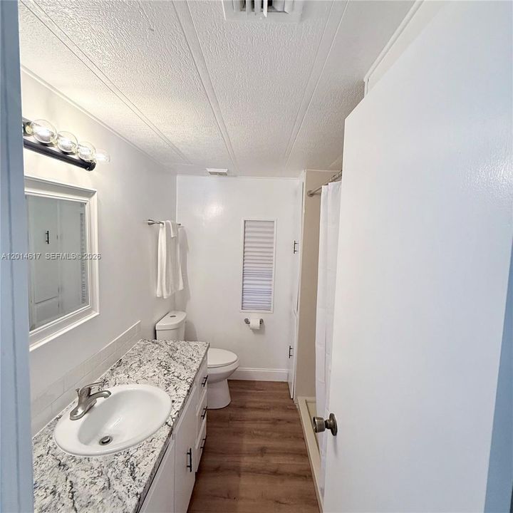 For Sale: $244,900 (2 beds, 2 baths, 1259 Square Feet)