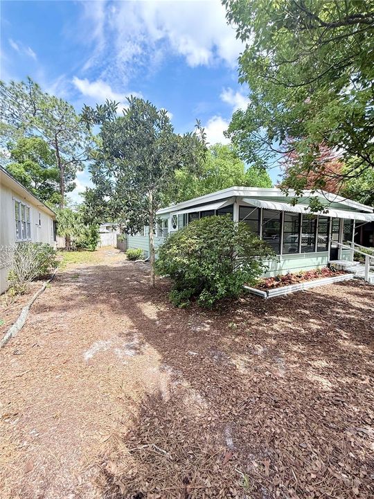 For Sale: $244,900 (2 beds, 2 baths, 1259 Square Feet)