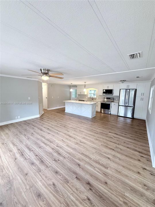 For Sale: $244,900 (2 beds, 2 baths, 1259 Square Feet)