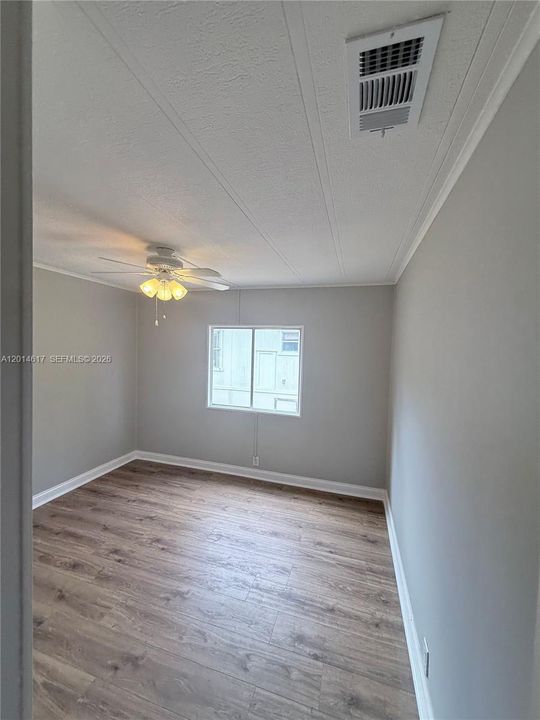 For Sale: $244,900 (2 beds, 2 baths, 1259 Square Feet)