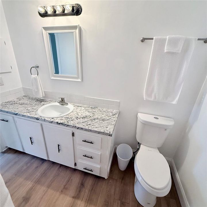 For Sale: $244,900 (2 beds, 2 baths, 1259 Square Feet)
