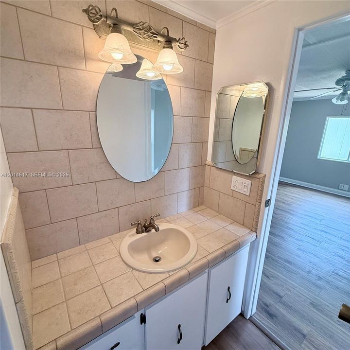 For Sale: $244,900 (2 beds, 2 baths, 1259 Square Feet)