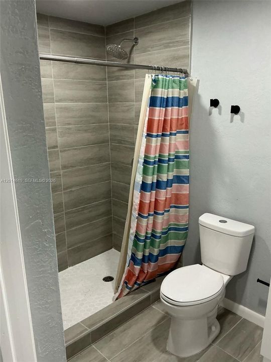 En Renta: $1,200 (1 camas, 1 baños, 2488 Pies cuadrados)