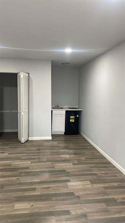 En Renta: $1,200 (1 camas, 1 baños, 2488 Pies cuadrados)