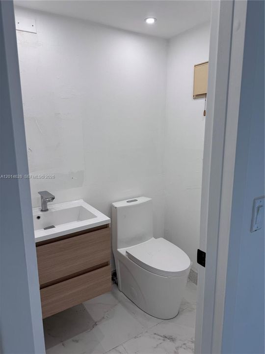 1/2 bathroom