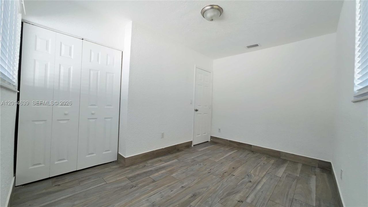 For Sale: $499,000 (0 beds, 0 baths, 1161 Square Feet)