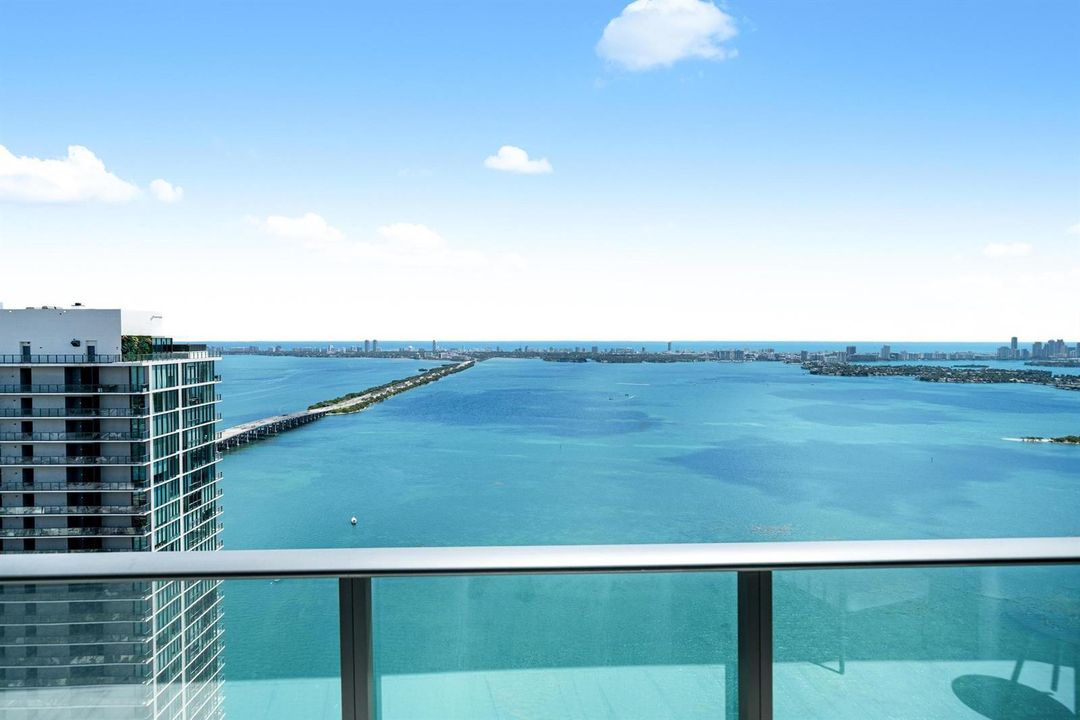 480 NE 31st St, Miami, FL 33137028