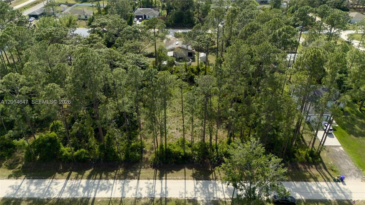 На продажу: $34,999 (0.26 acres)