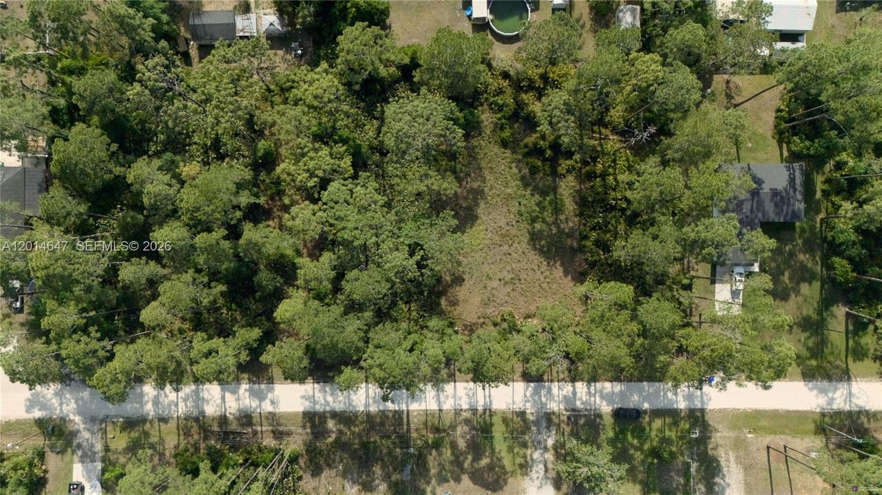 На продажу: $34,999 (0.26 acres)