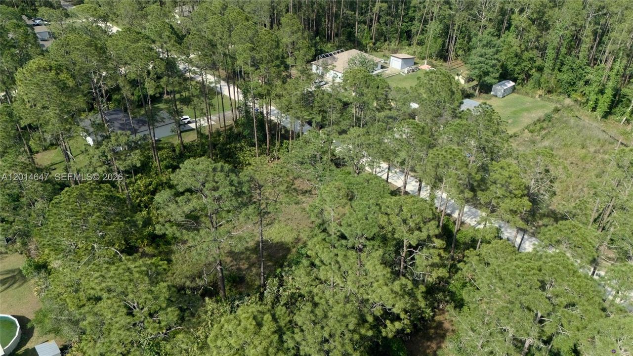 На продажу: $34,999 (0.26 acres)