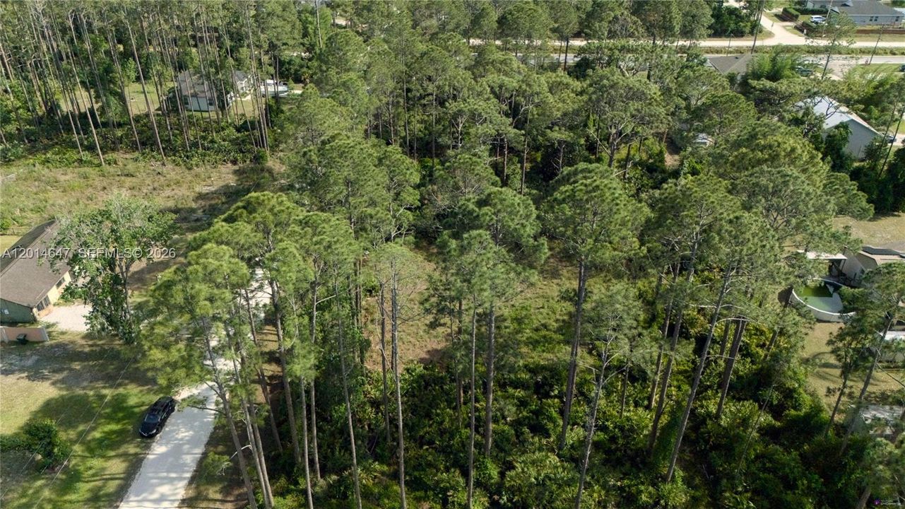 На продажу: $34,999 (0.26 acres)