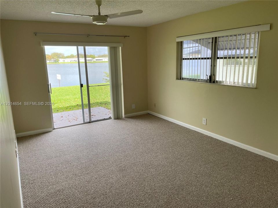 En Venta: $244,900 (2 camas, 2 baños, 1114 Pies cuadrados)