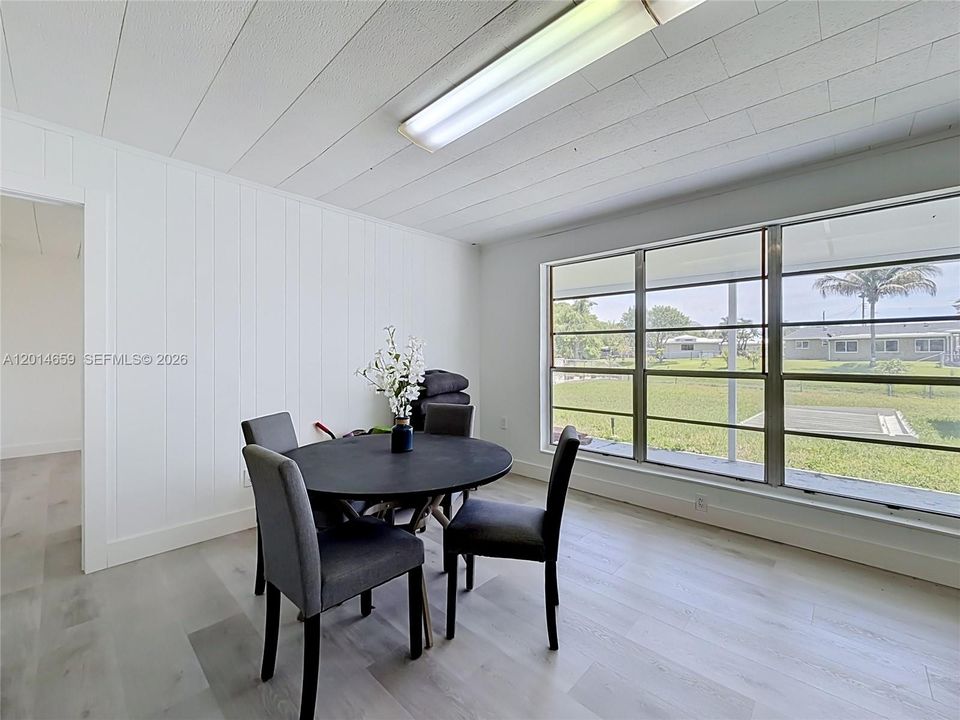 En Venta: $414,990 (3 camas, 2 baños, 1280 Pies cuadrados)