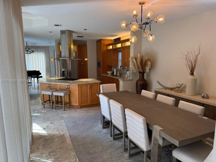 В аренду: $5,200 (4 спален, 3 ванн, 2413 Квадратных фут)