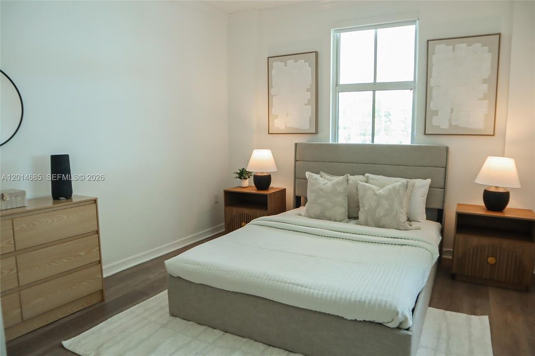 For Sale: $499,000 (2 beds, 2 baths, 997 Square Feet)