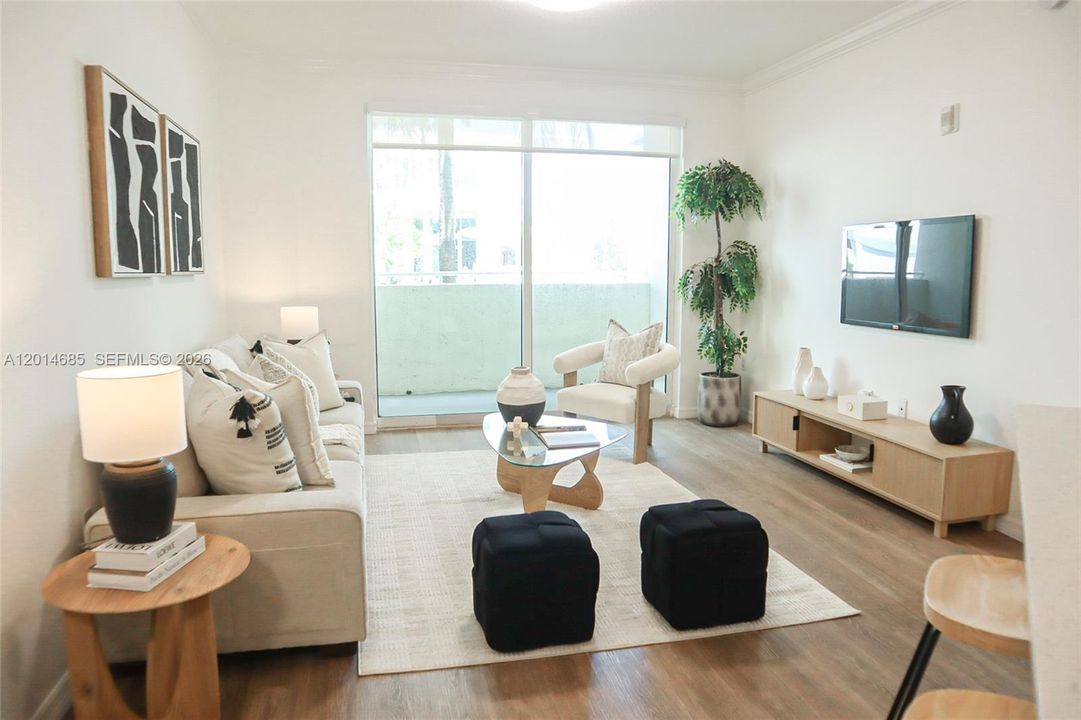 For Sale: $499,000 (2 beds, 2 baths, 997 Square Feet)