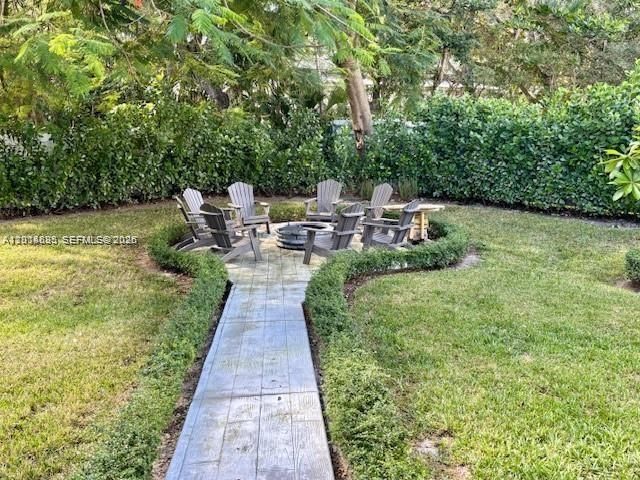 For Sale: $5,995,000 (6 beds, 8 baths, 5759 Square Feet)