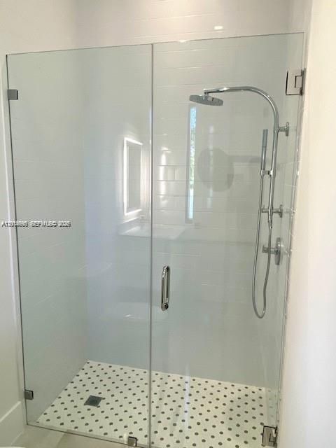 For Sale: $5,995,000 (6 beds, 8 baths, 5759 Square Feet)