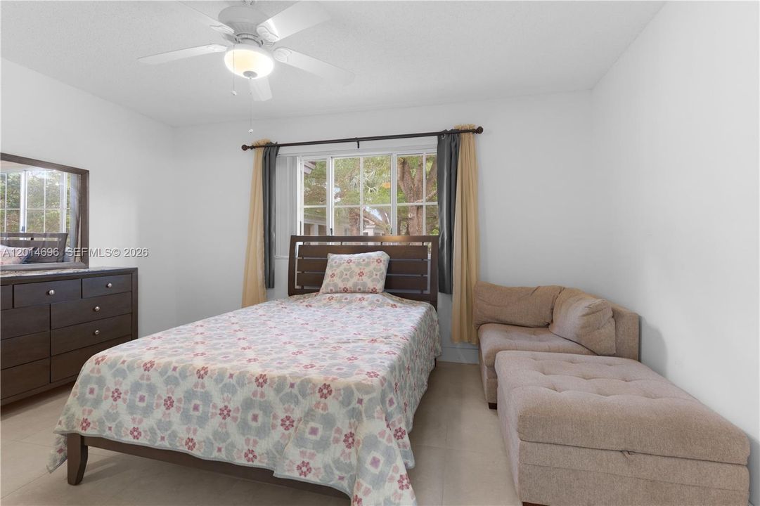 Active With Contract: $2,850 (3 beds, 2 baths, 1450 Square Feet)