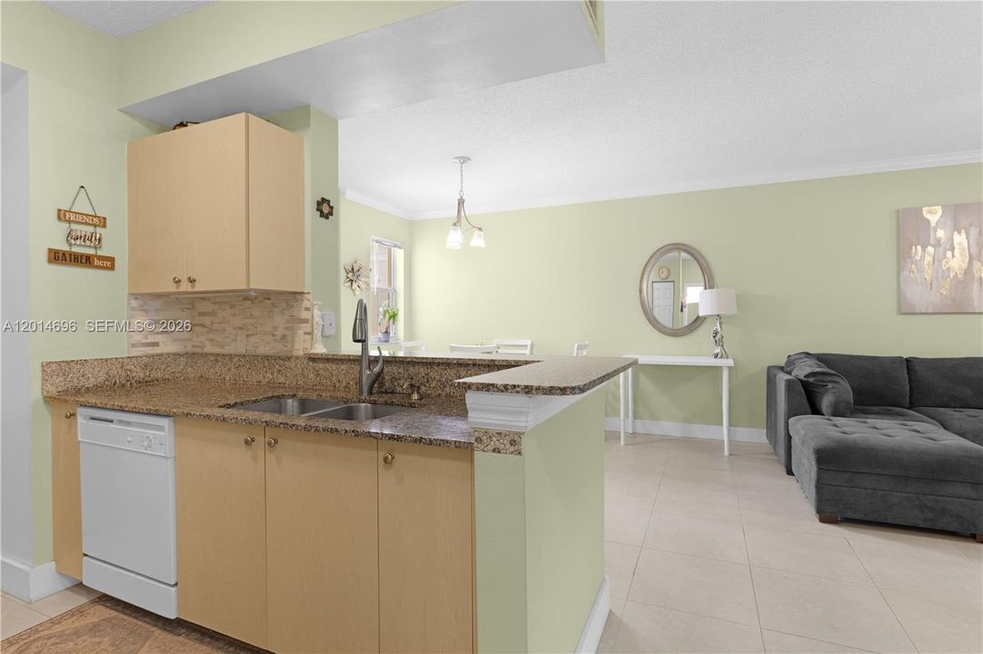 Active With Contract: $2,850 (3 beds, 2 baths, 1450 Square Feet)