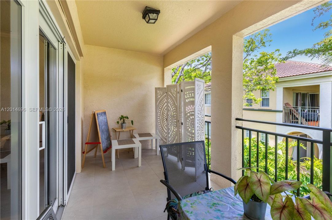 Active With Contract: $2,850 (3 beds, 2 baths, 1450 Square Feet)