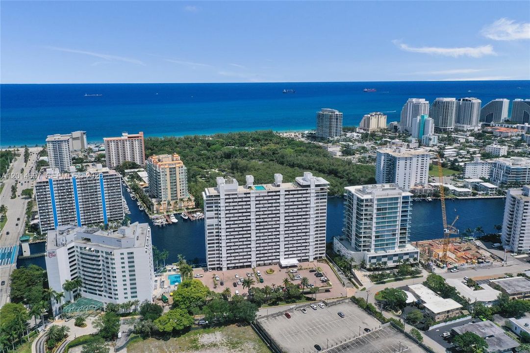 На продажу: $675,000 (2 спален, 2 ванн, 1500 Квадратных фут)