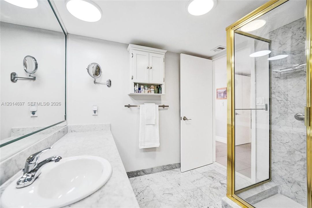 На продажу: $675,000 (2 спален, 2 ванн, 1500 Квадратных фут)