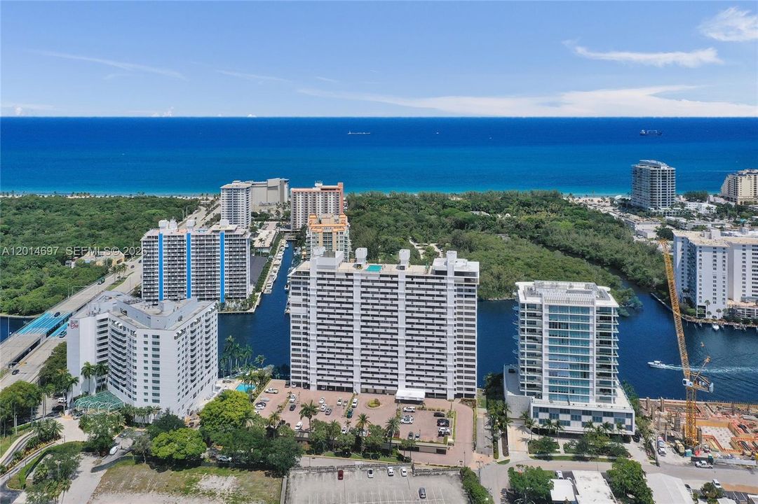 На продажу: $675,000 (2 спален, 2 ванн, 1500 Квадратных фут)