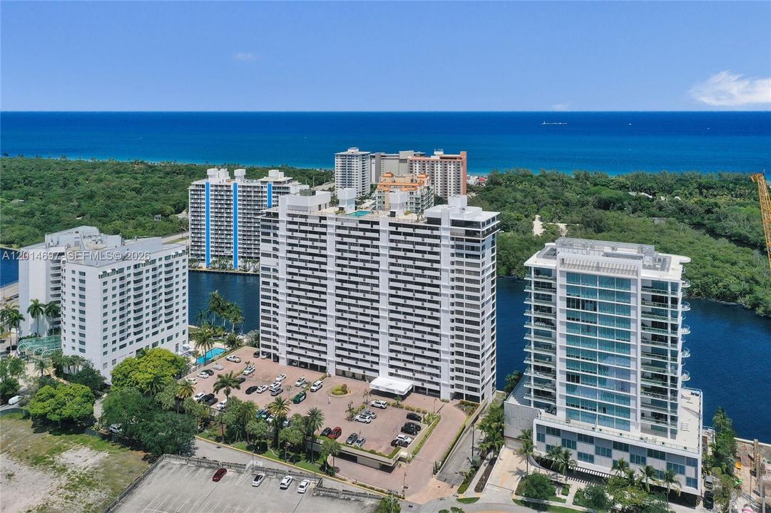 На продажу: $675,000 (2 спален, 2 ванн, 1500 Квадратных фут)