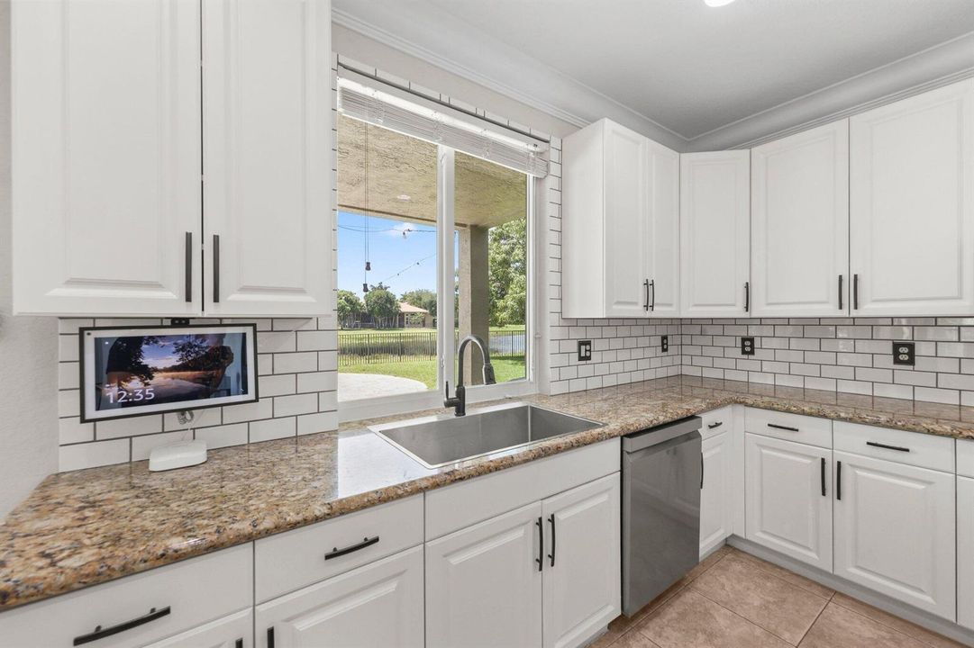 8578 Trailwinds Court - 30.jpg-SMALL