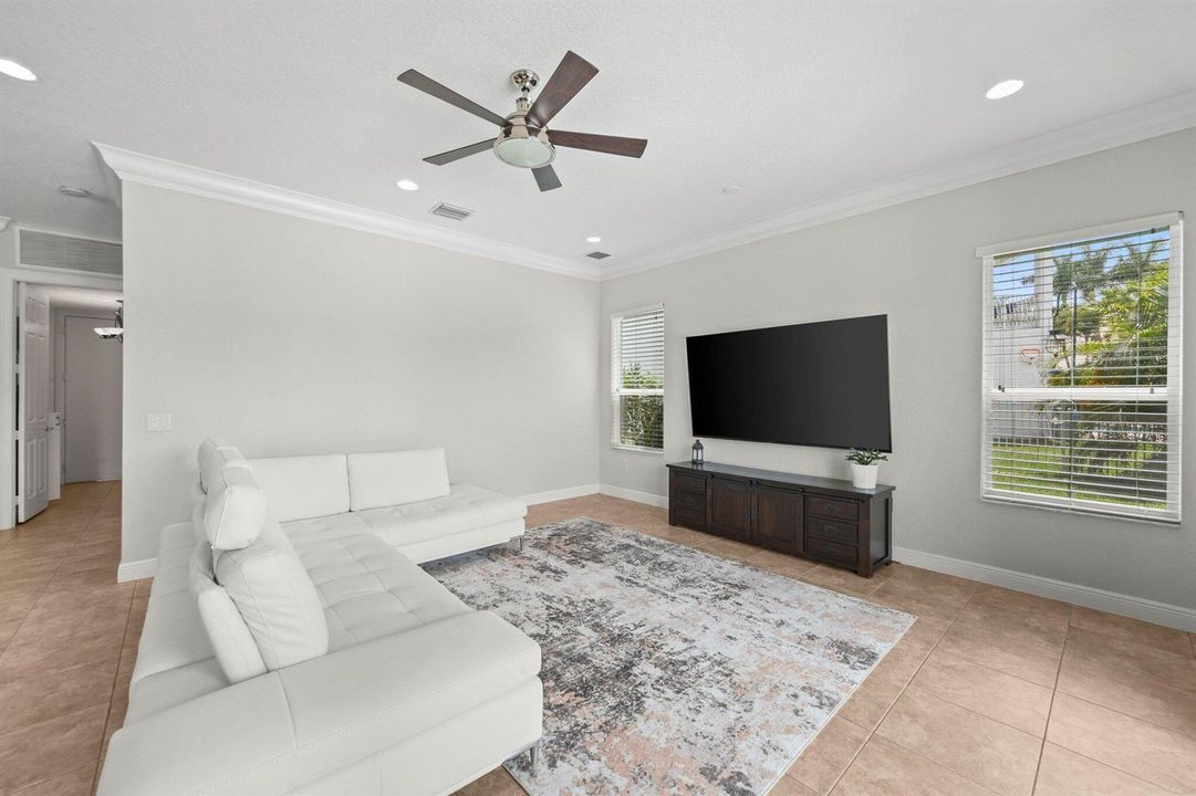8578 Trailwinds Court - 36.jpg-SMALL