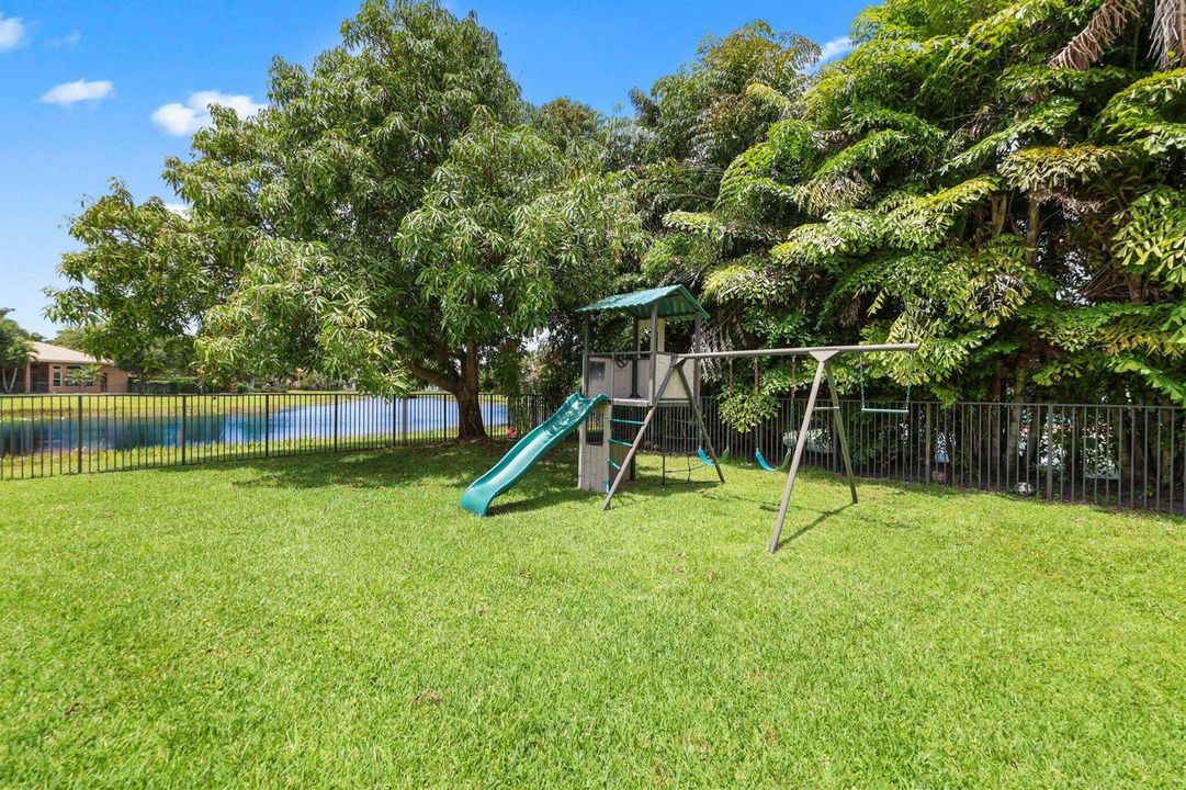 8578 Trailwinds Court - 53.jpg-SMALL