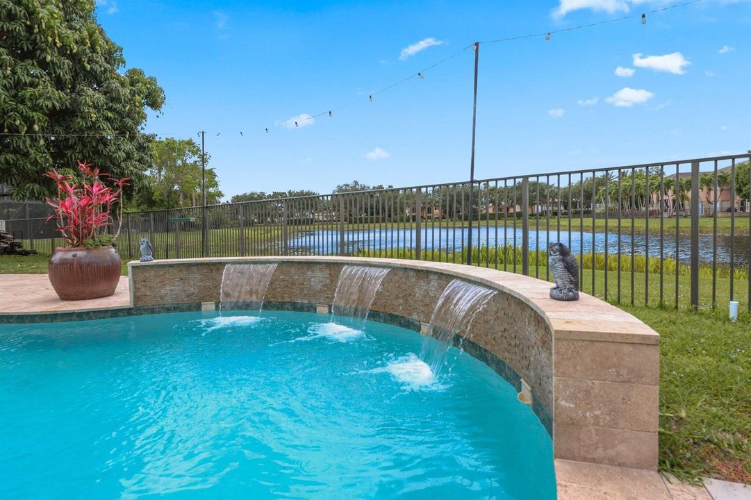 8578 Trailwinds Court - 59.jpg-SMALL