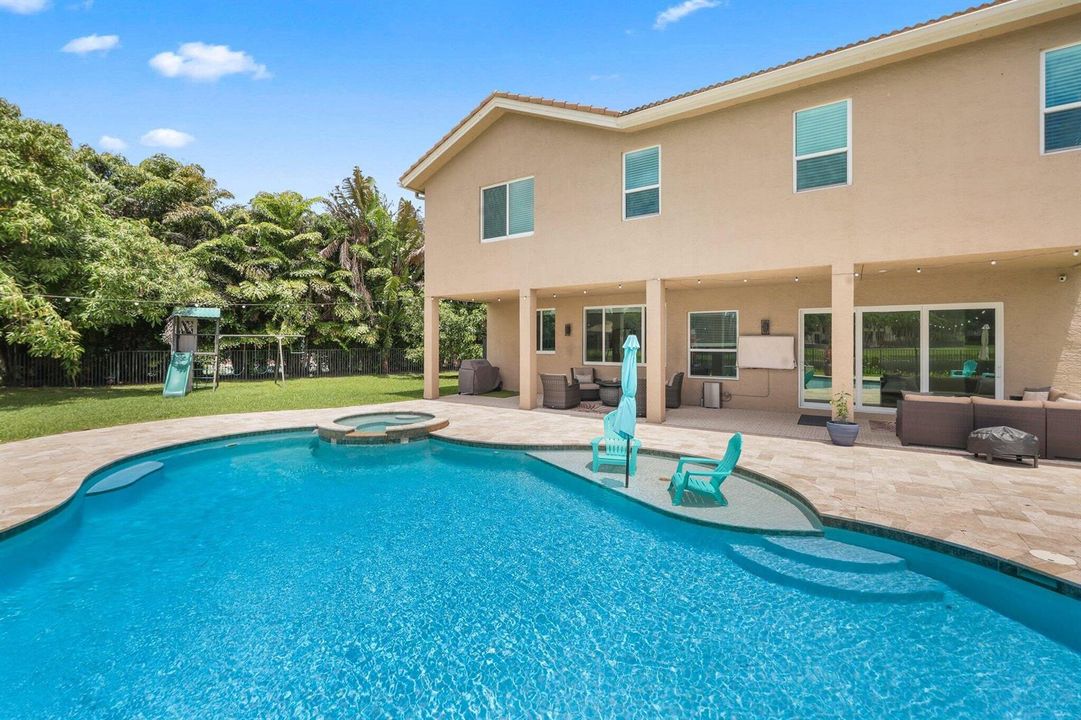 8578 Trailwinds Court - 48.jpg-SMALL