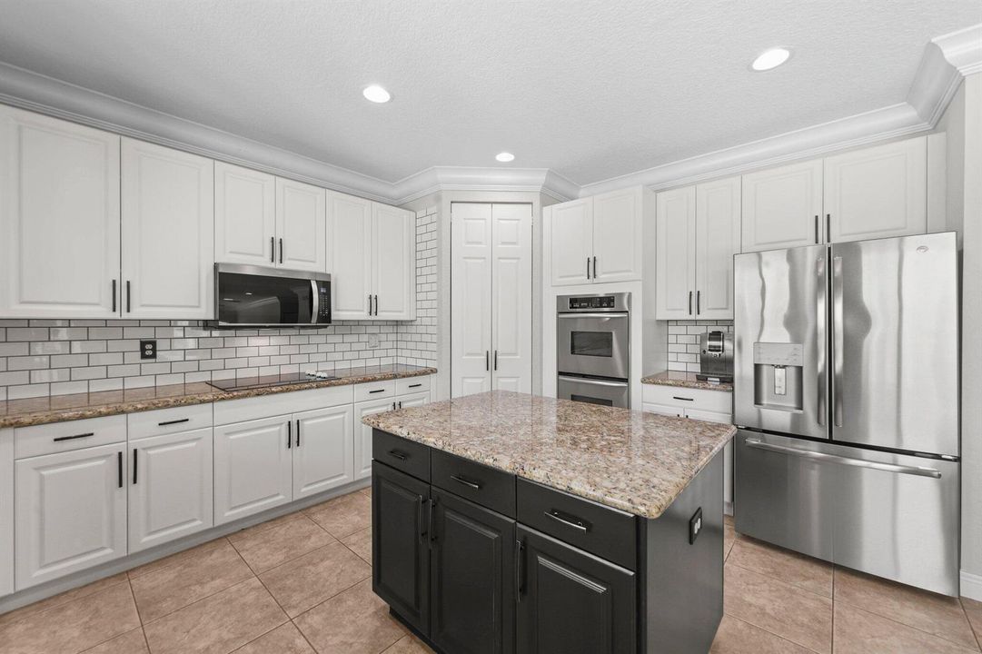 8578 Trailwinds Court - 28.jpg-SMALL