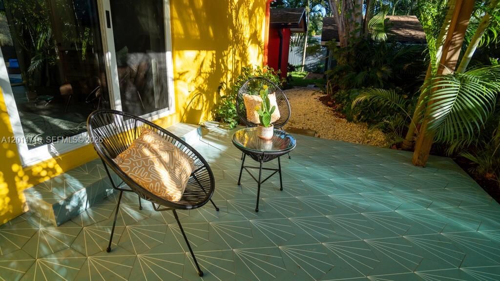 Activo con contrato: $975,000 (3 camas, 3 baños, 1623 Pies cuadrados)