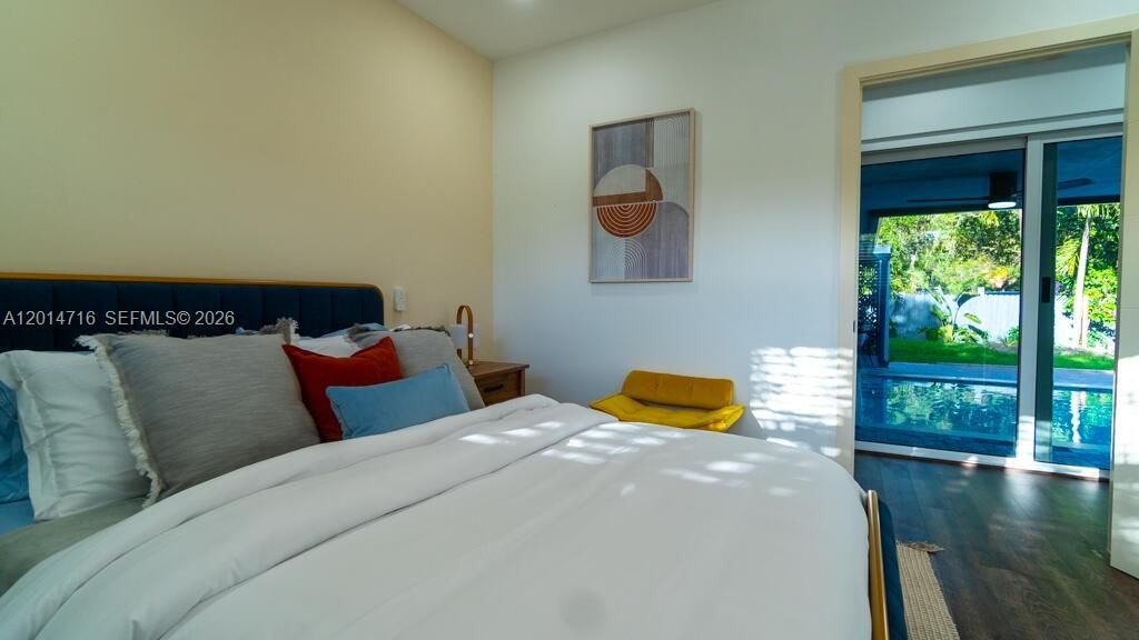Activo con contrato: $975,000 (3 camas, 3 baños, 1623 Pies cuadrados)