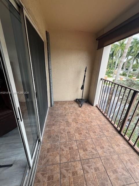 Active With Contract: $1,980 (1 beds, 1 baths, 700 Square Feet)